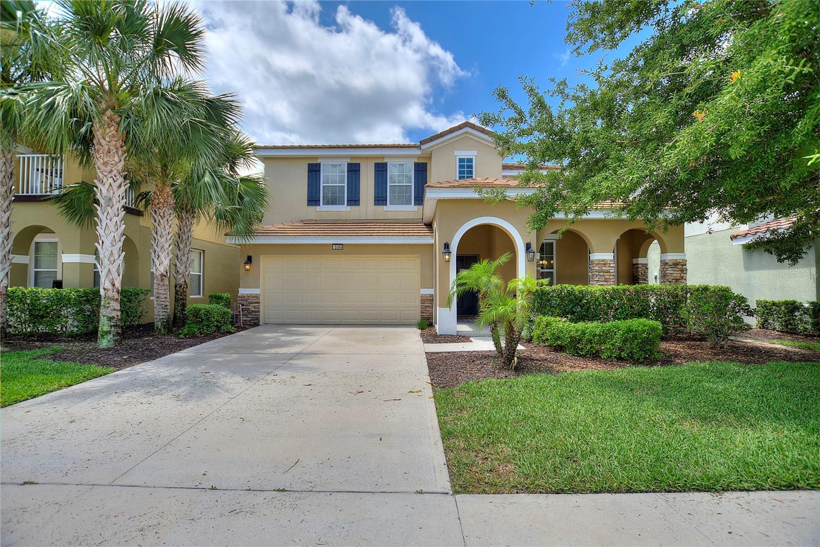 Listing photo 1 for 5368 Oakbourne Ave