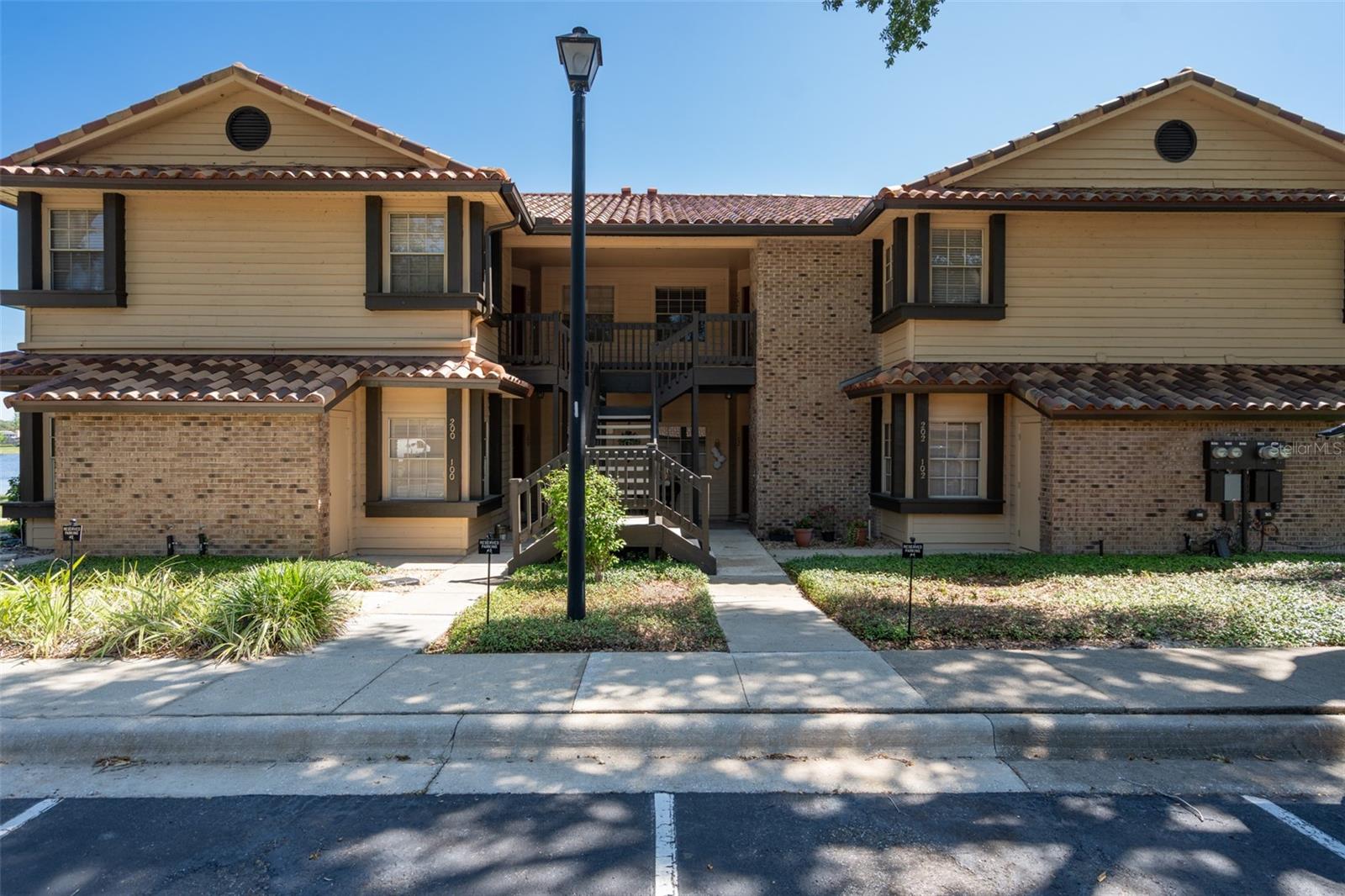 300 NEW WATERFORD PLACE Unit 202