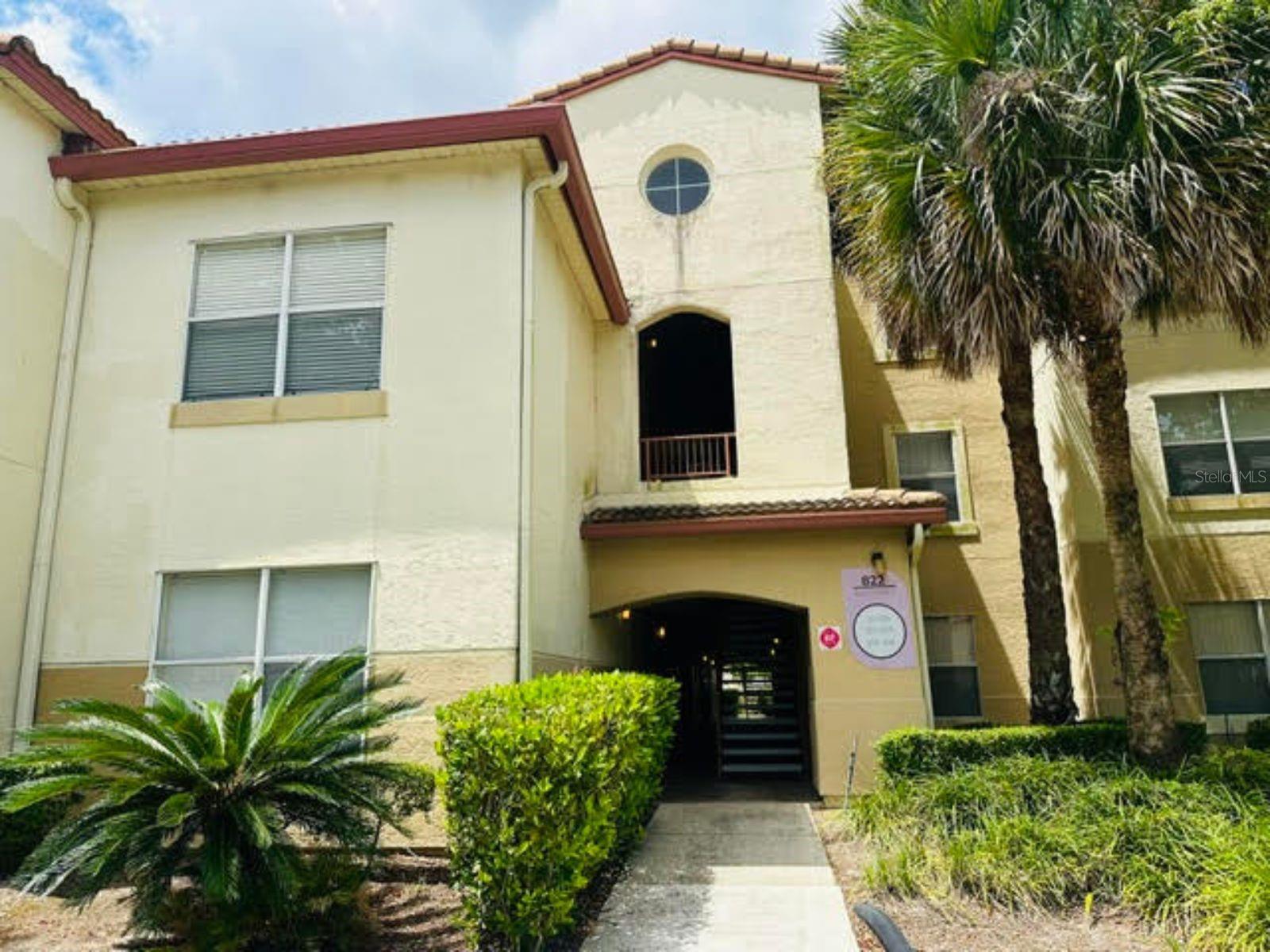 822 CAMARGO WAY Unit 204