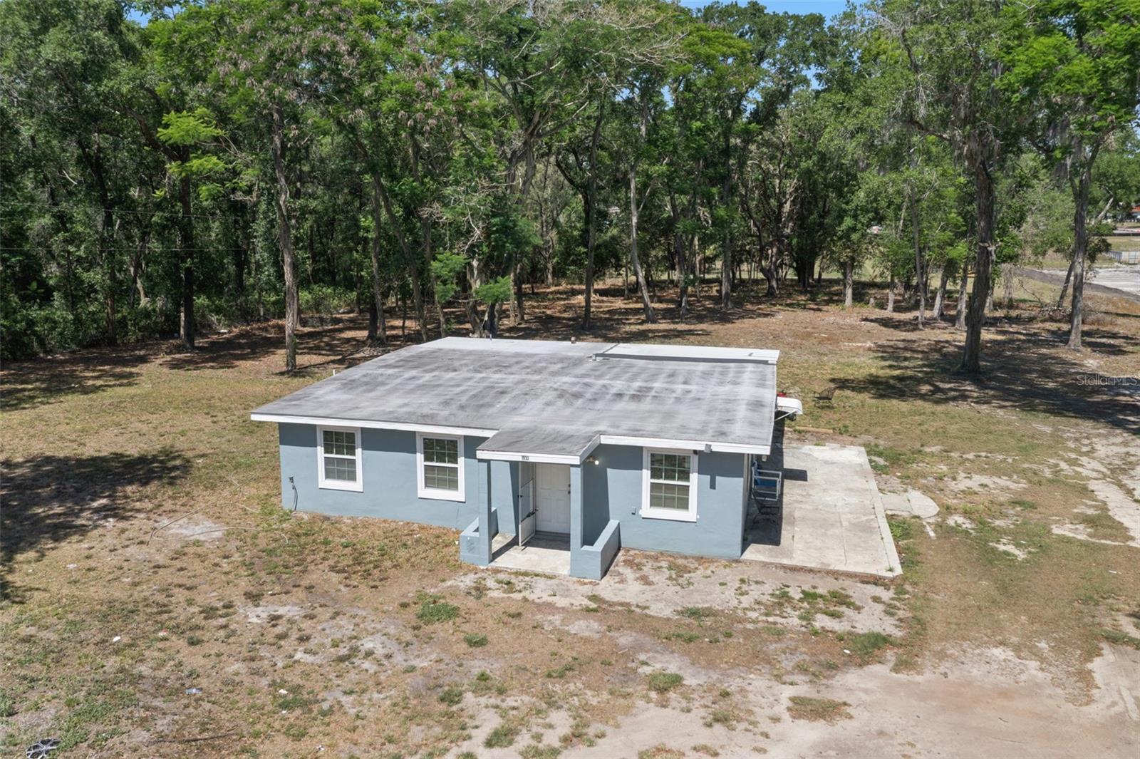 Listing photo 3 for 3932 White Heron Dr