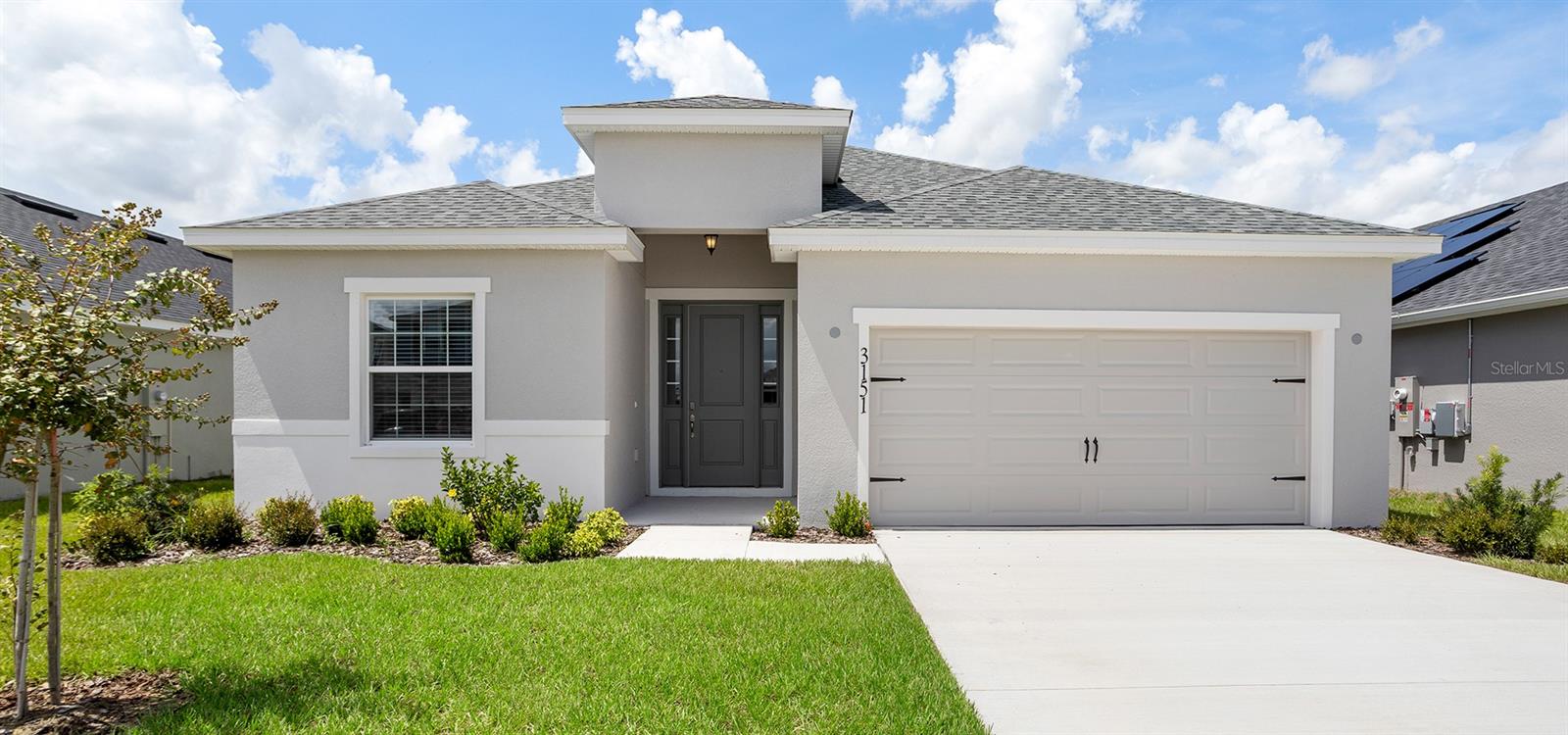 Listing photo 1 for 3151 Laurel Oak Ln