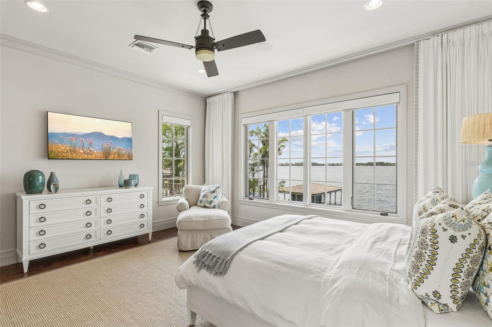 Photo 32