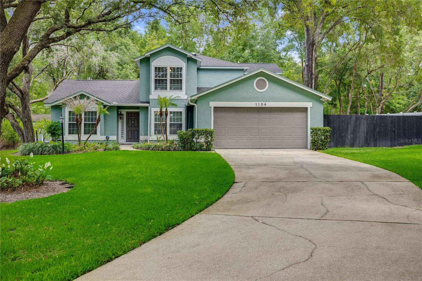 1154 DEER LAKE CIRCLE