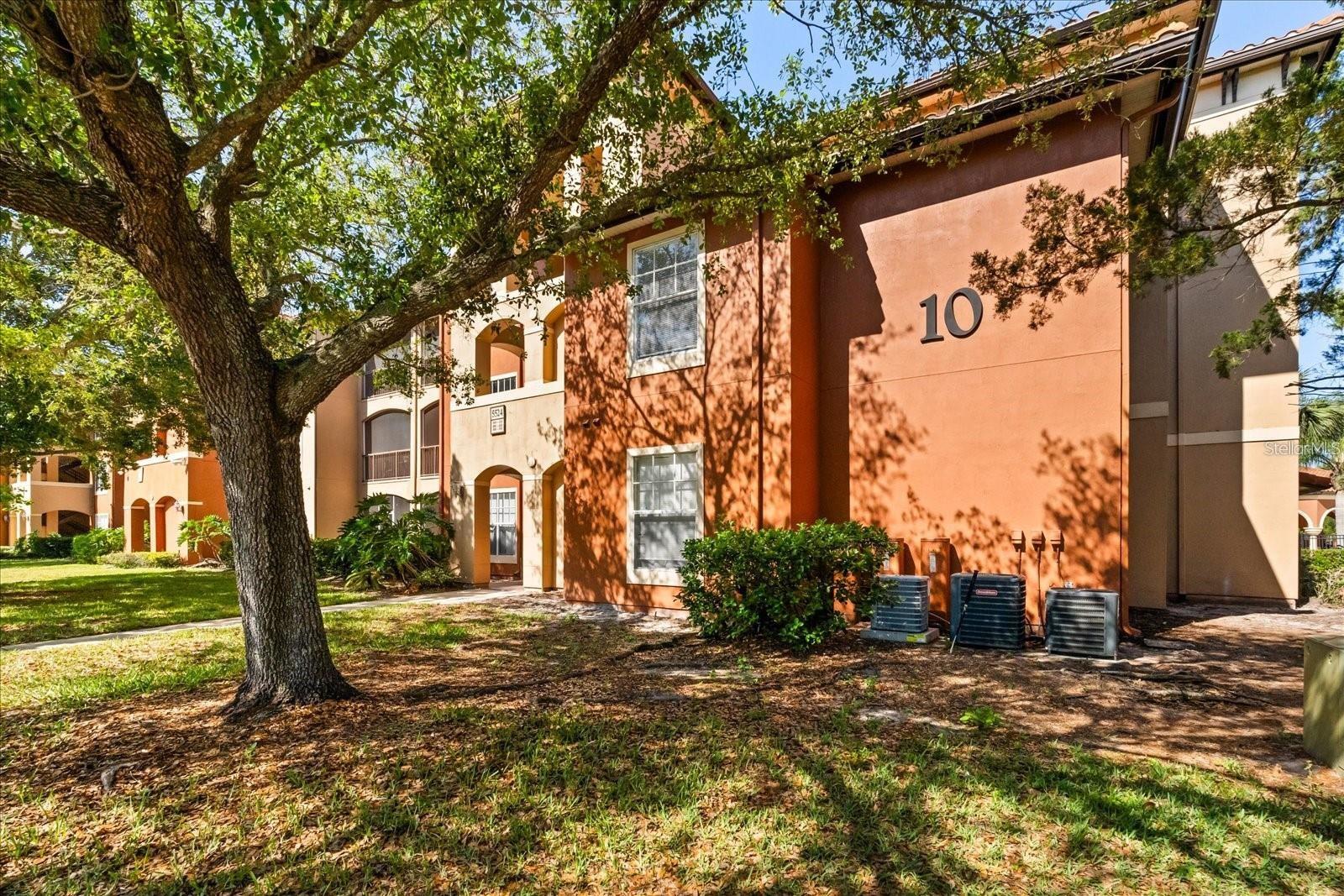 5524 METROWEST BOULEVARD Unit 10-203