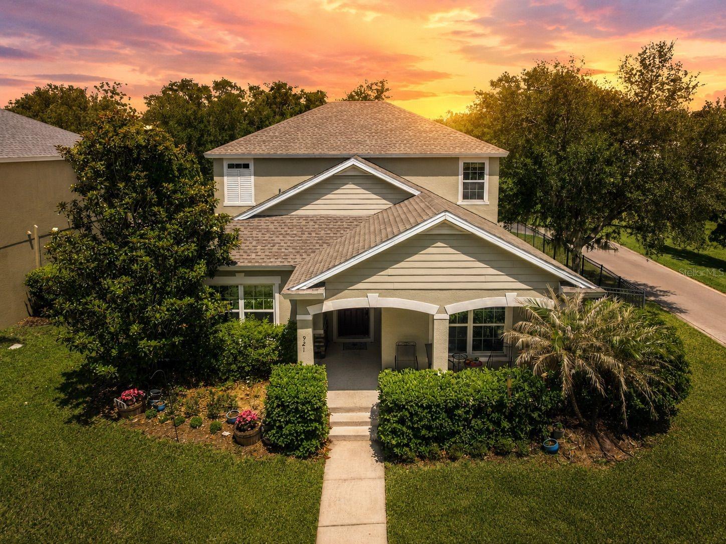 921 BENDING OAK TRAIL