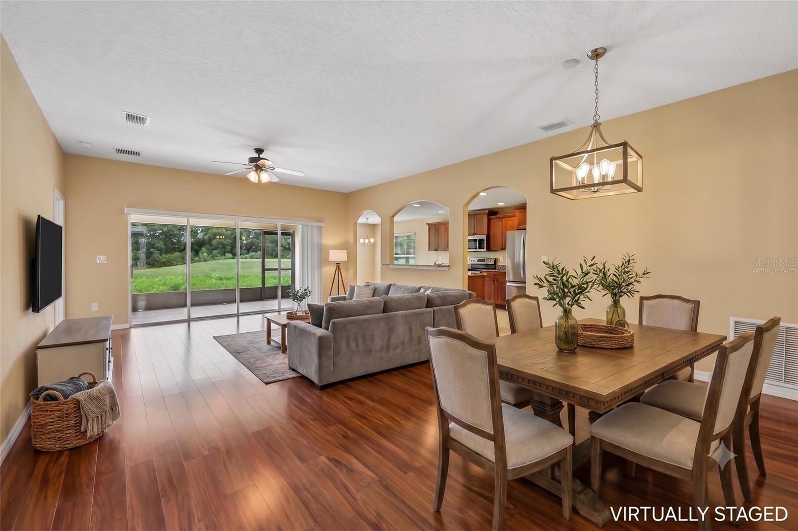 Listing photo 3 for 4025 Arlington Ridge Blvd