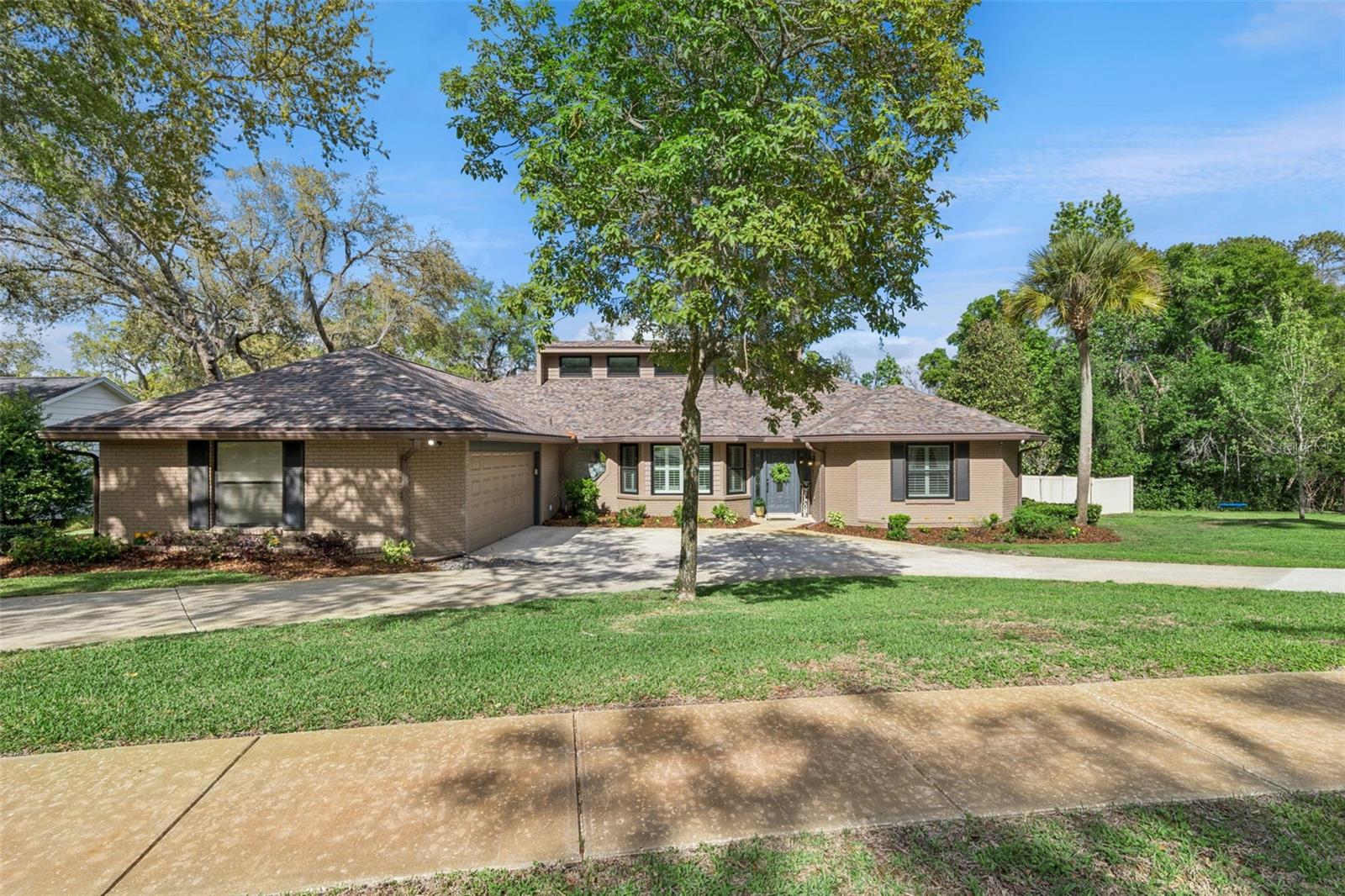 441 WILD OAK CIRCLE