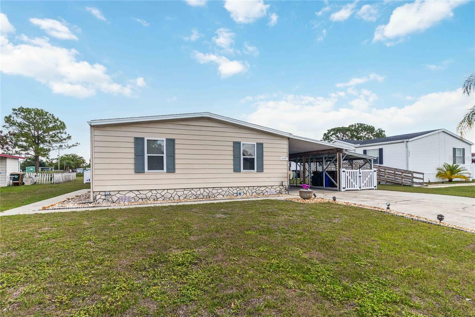 2030 CRYSTAL LANE