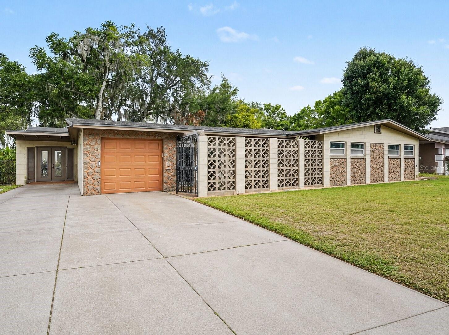 1162 CORETTA WAY