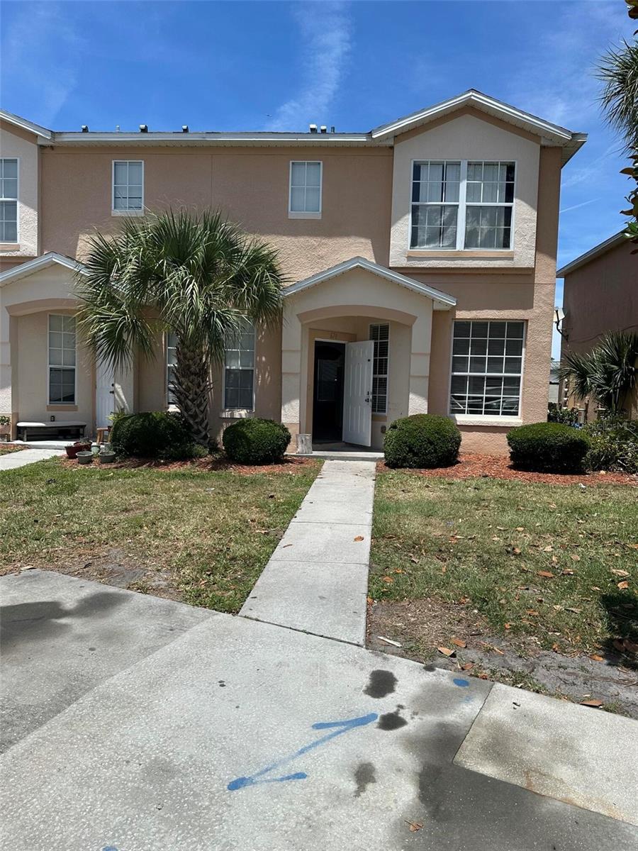 678 CAPTIVA CIRCLE