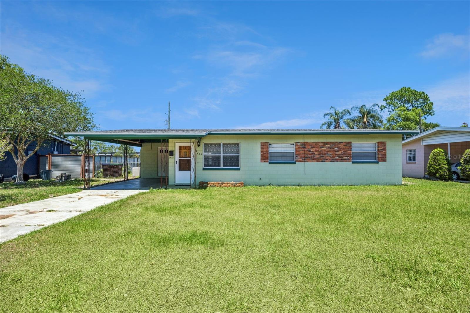 3733 SURREY DRIVE
