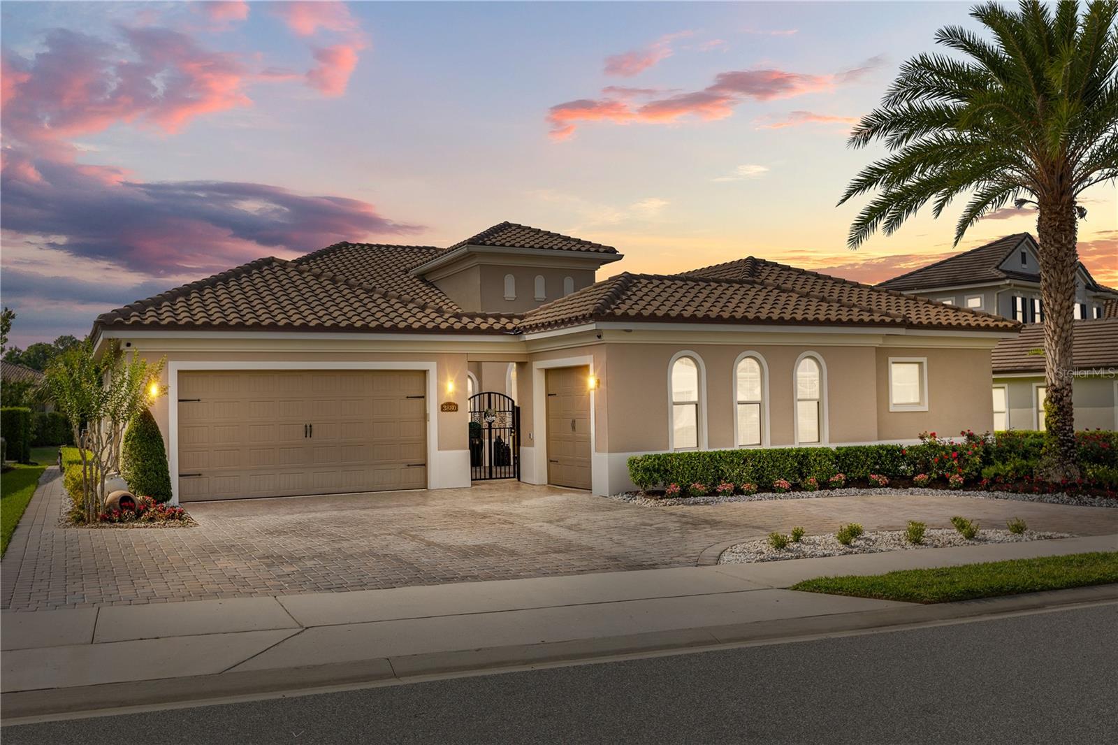 3880 GRASSLAND LOOP