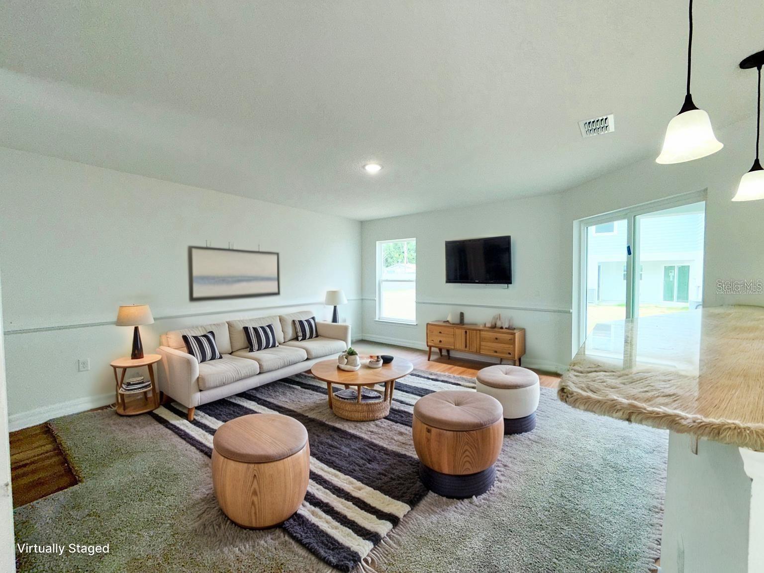 Listing photo 3 for 222 Carpenters Way #67
