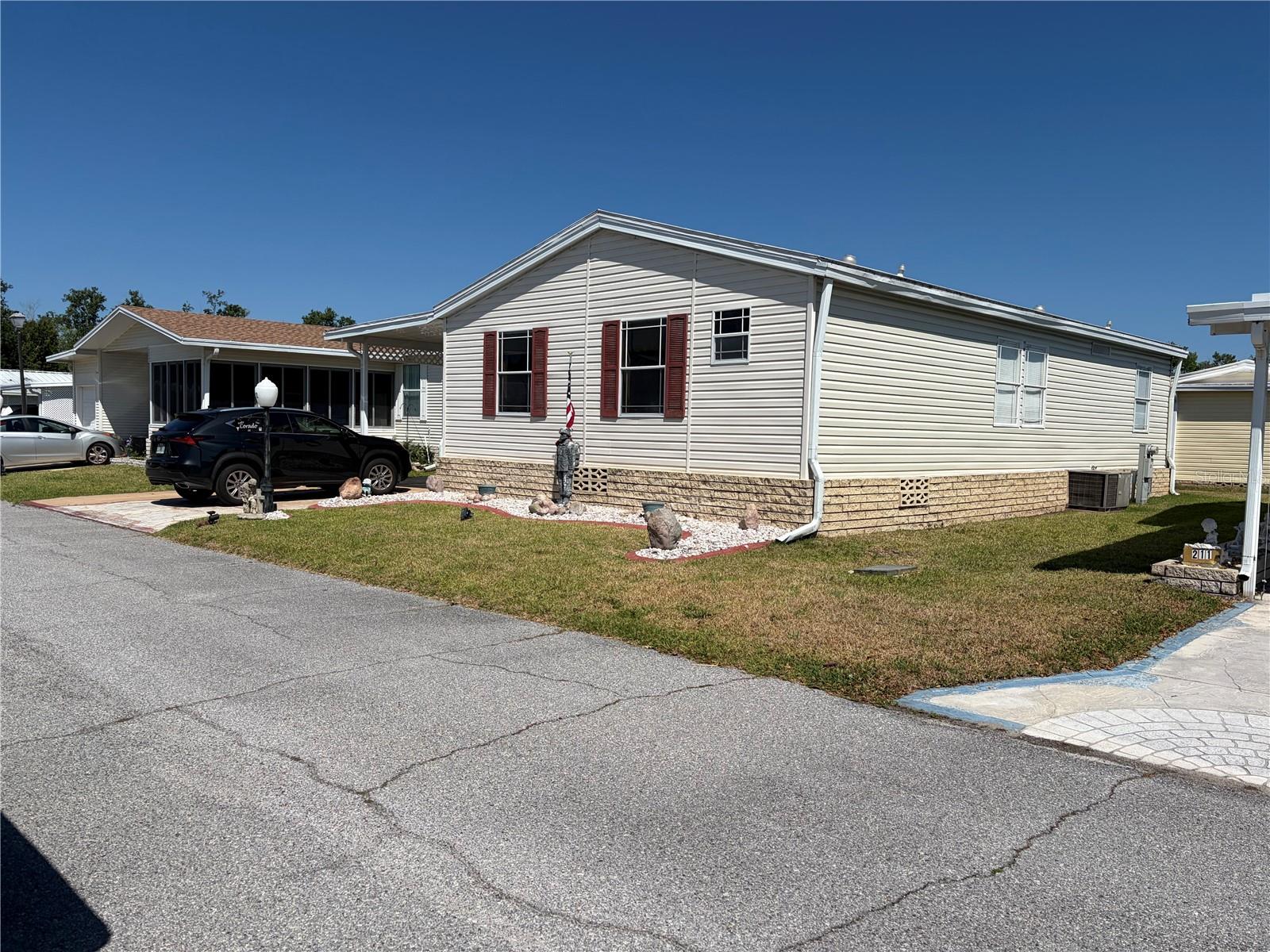 Listing photo for 212 York Cottage Dr