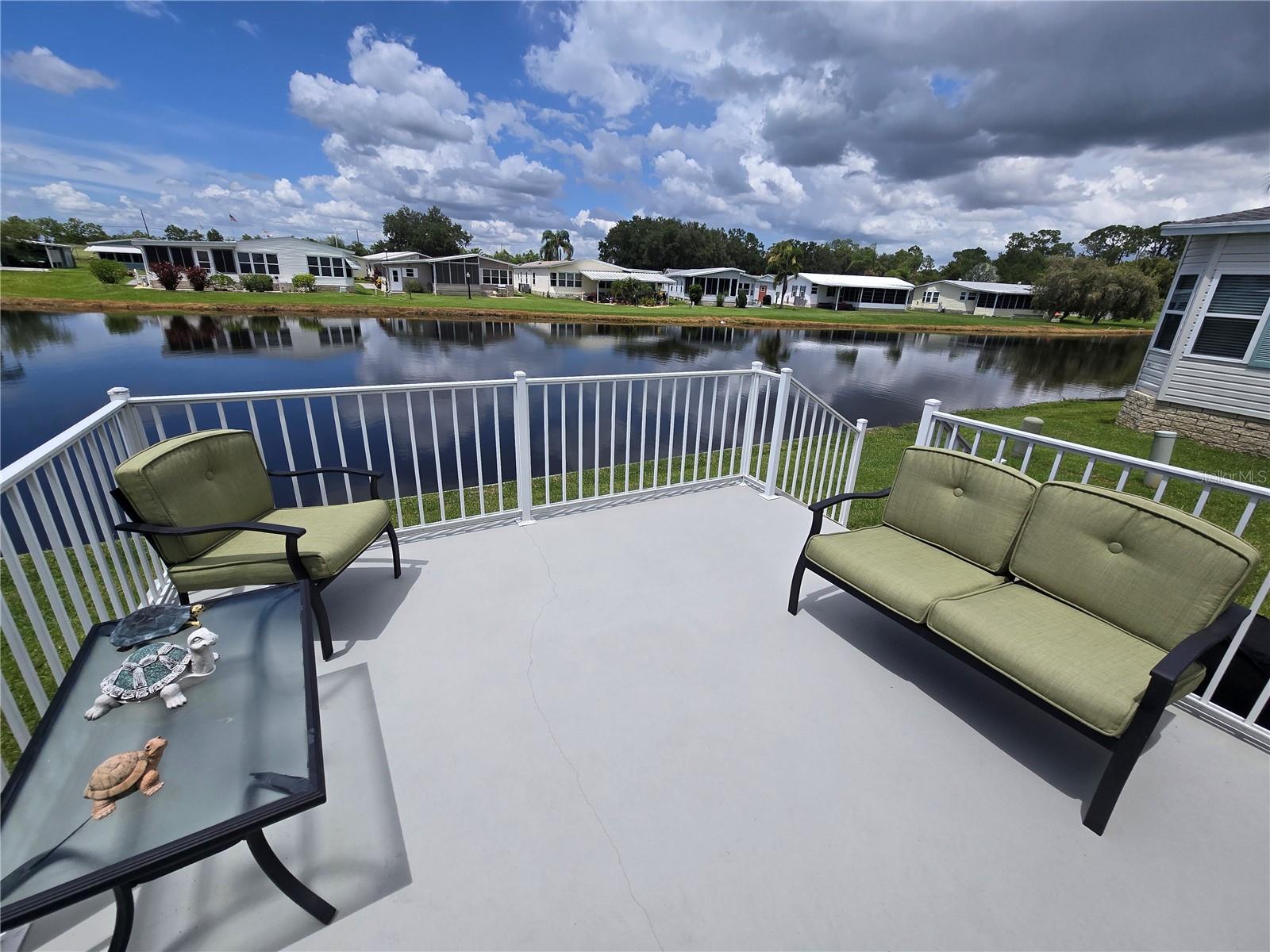 Listing photo 1 for 88 Straphmore Dr