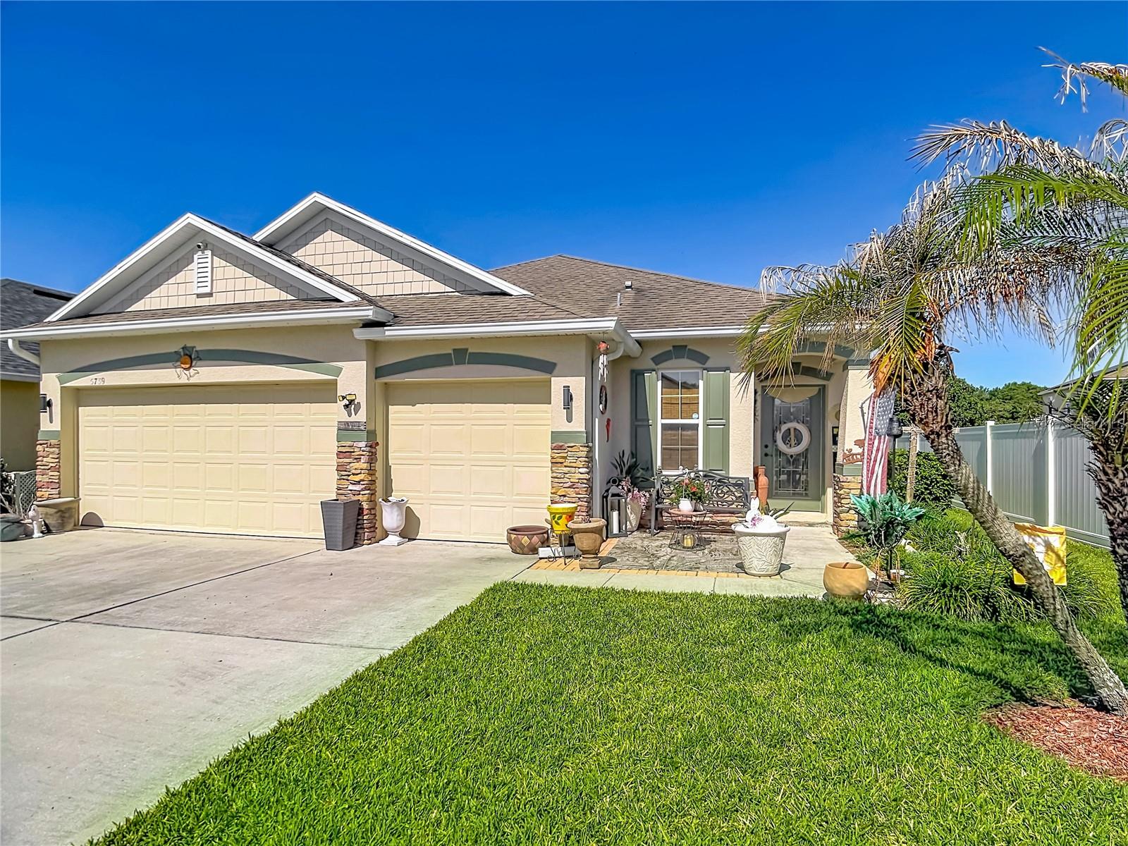 Listing photo 1 for 5739 Dornich Dr