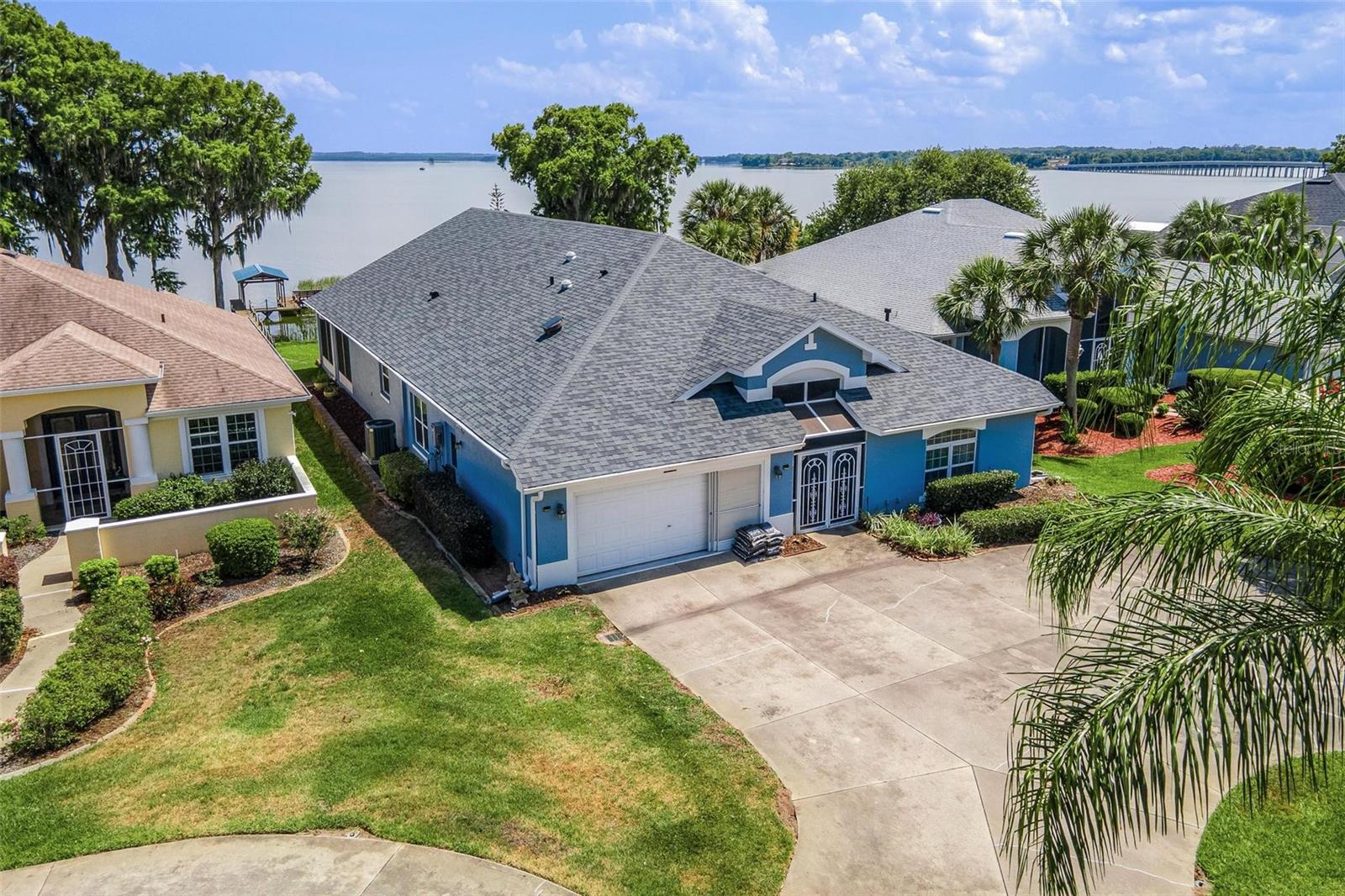 Listing photo 1 for 6274 Sailboat Ave