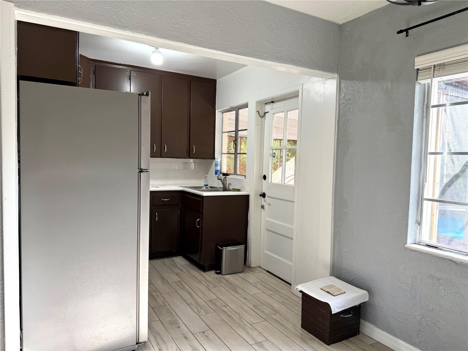 Photo 9