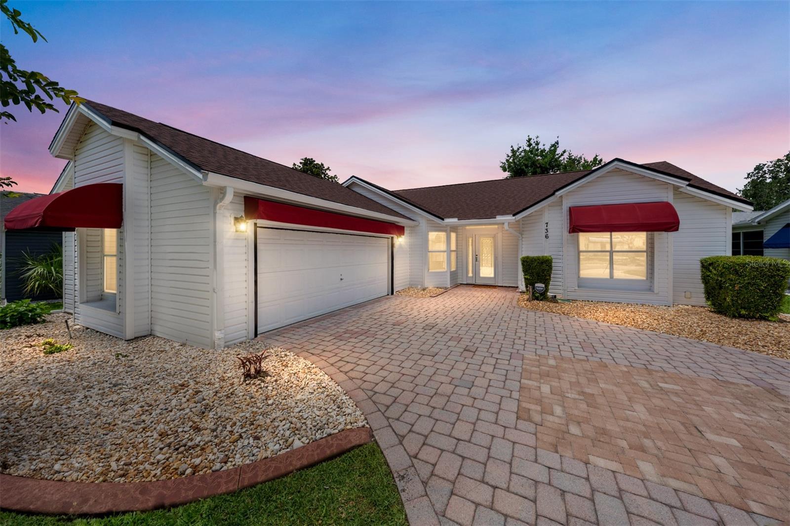 Listing photo 1 for 736 Cortez Ave