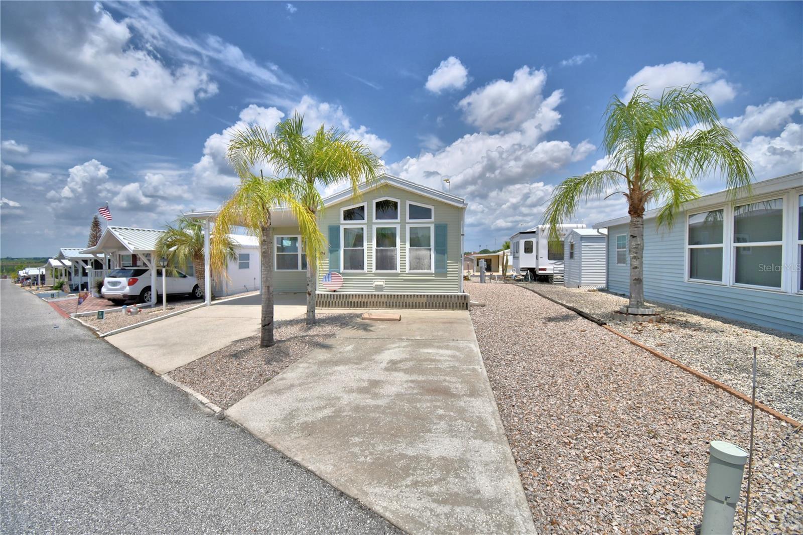 Listing photo 3 for 251 Patterson Rd #h38