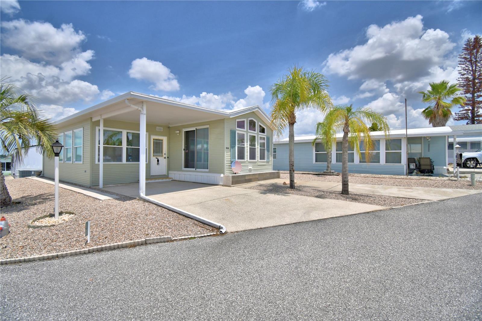 Listing photo 2 for 251 Patterson Rd #h38