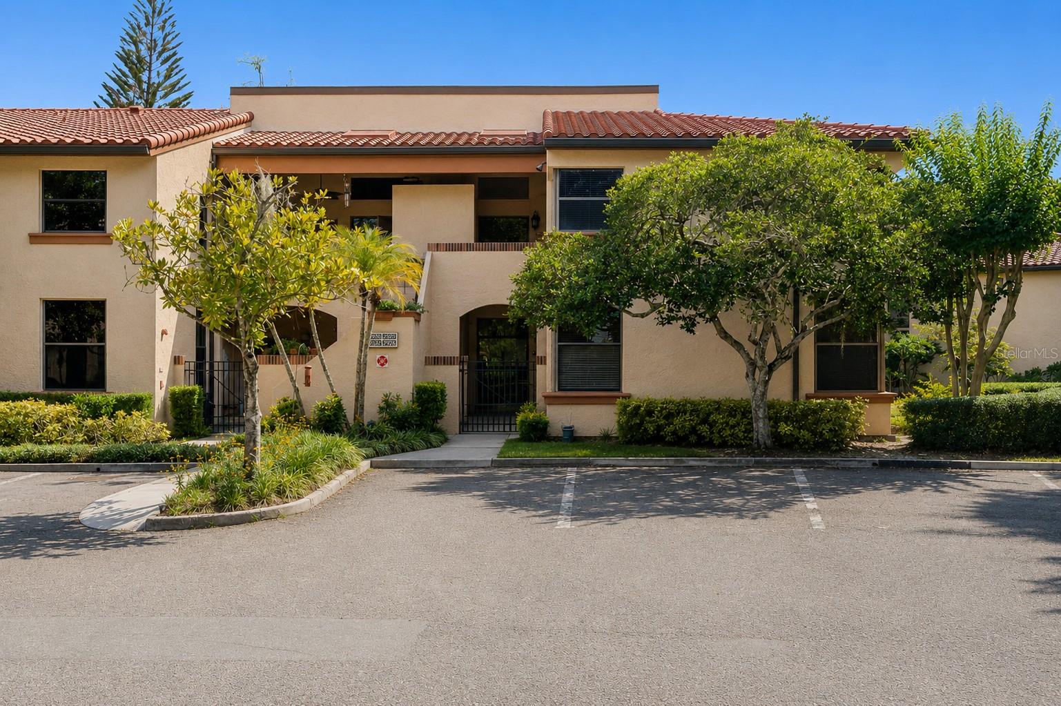 2928 LAKE PINELOCH BOULEVARD Unit 17-26