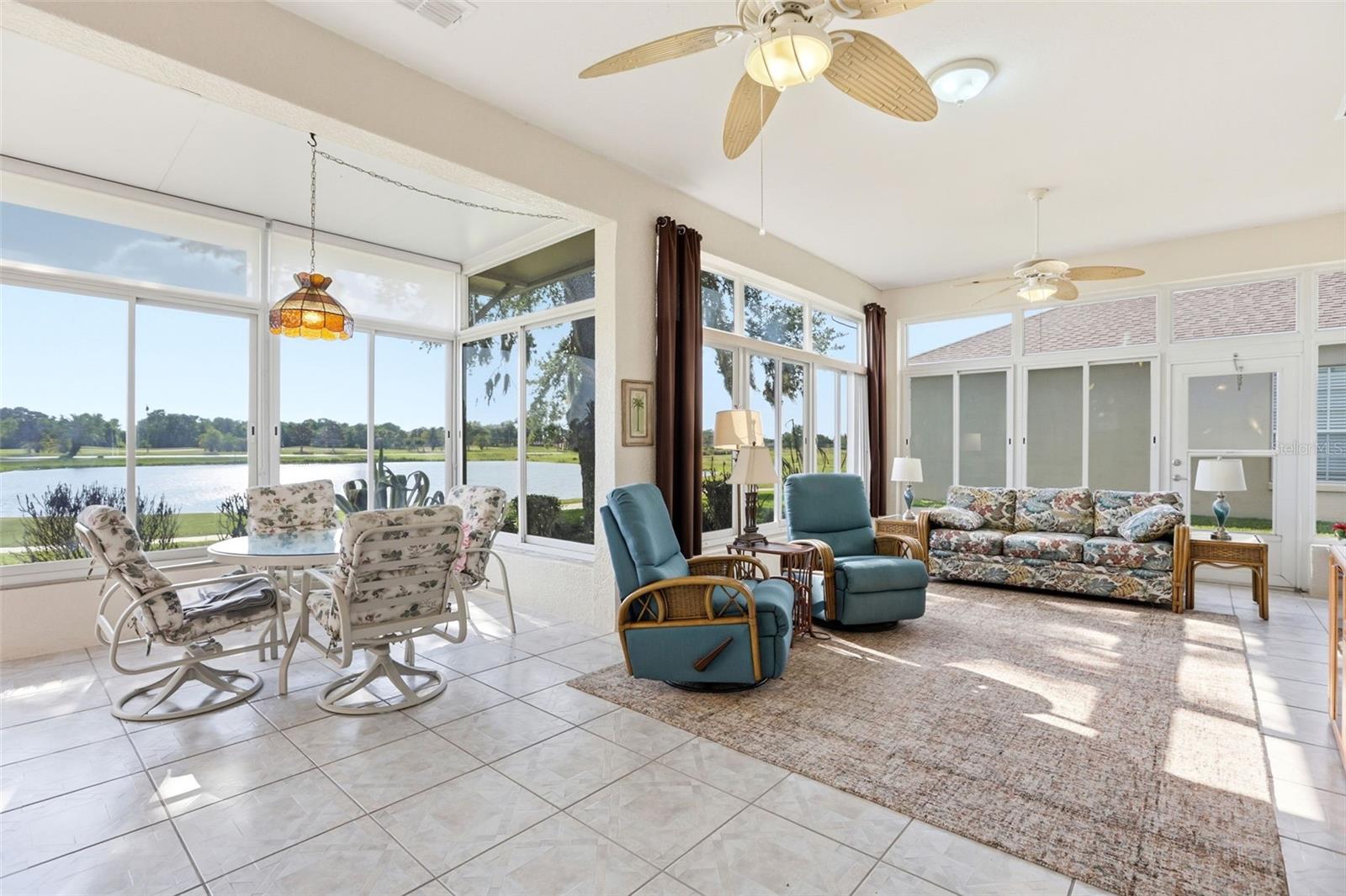 Listing photo 3 for 237 Golf Vista Dr
