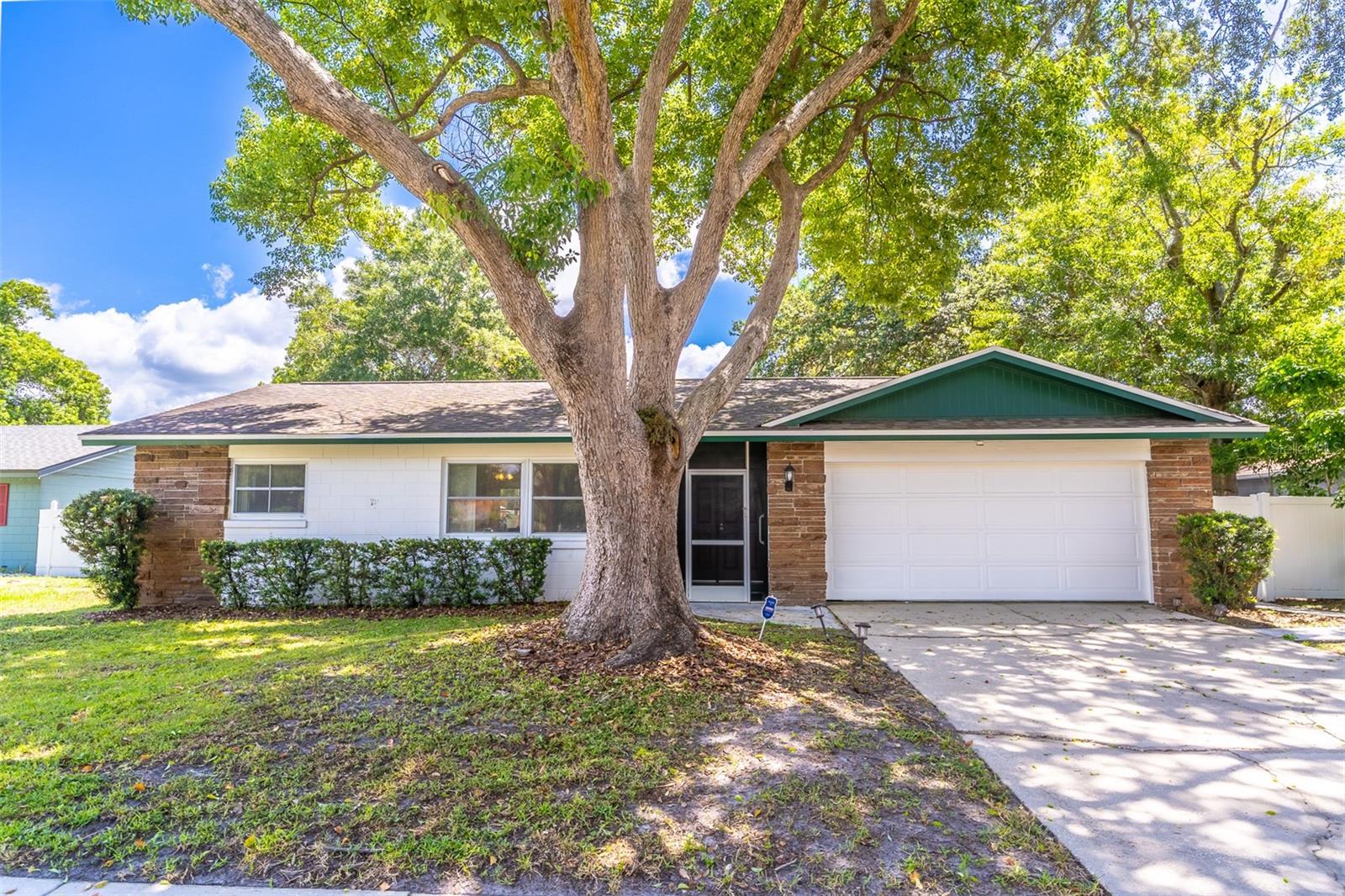4963 TANGERINE AVENUE