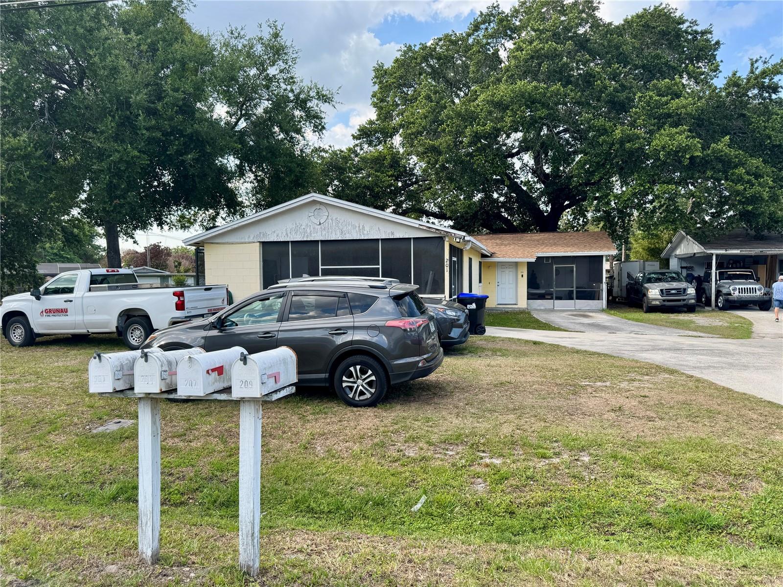 201 E BUCHANON AVENUE
