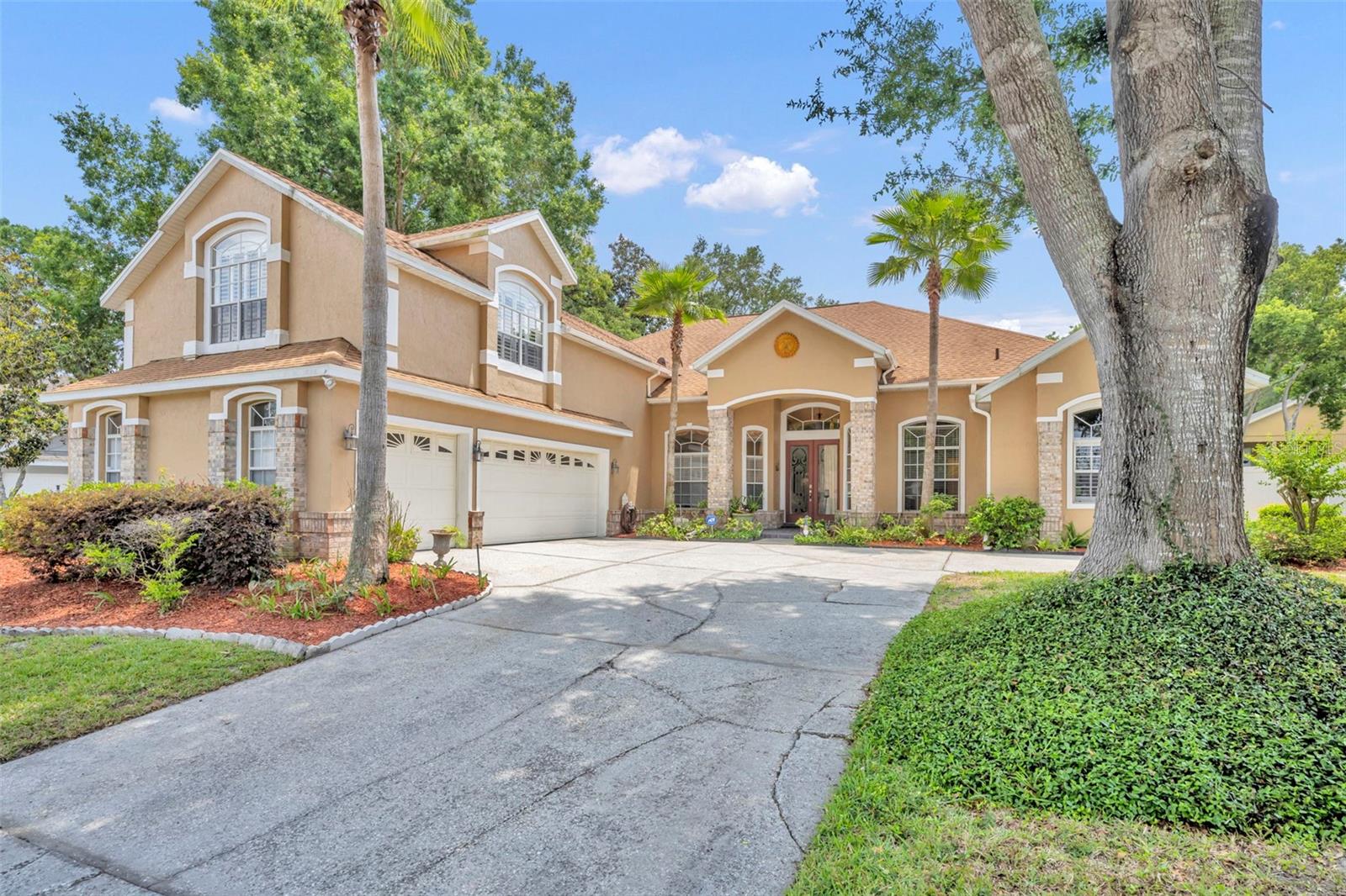2518 EMERALD TREE LANE