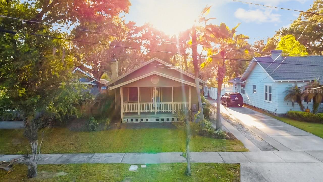 2214 DEPAUW AVENUE
