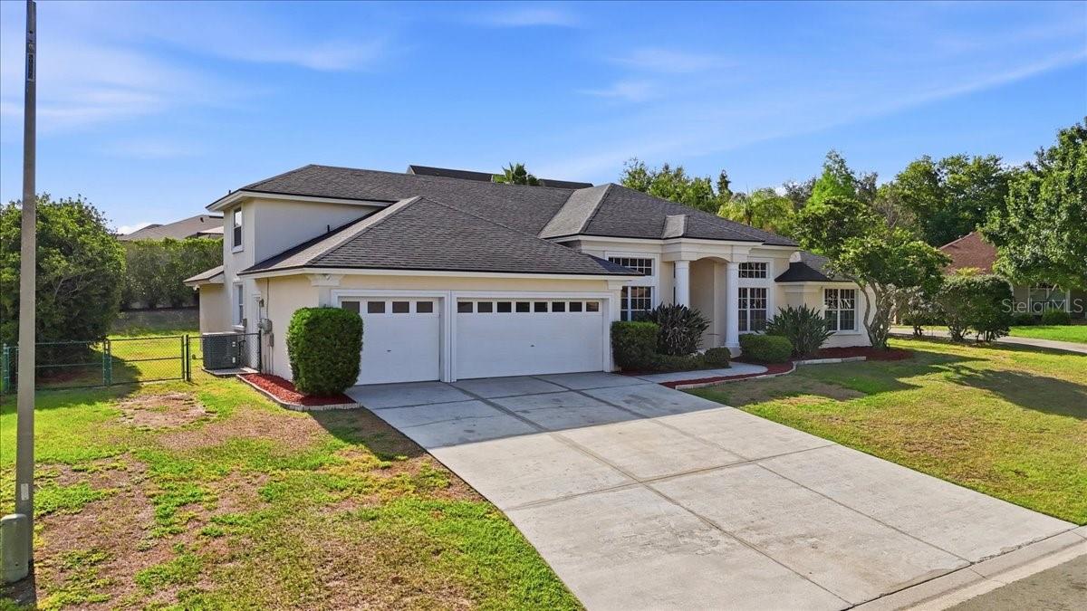 Listing photo 1 for 5628 Woodwind Hills Dr