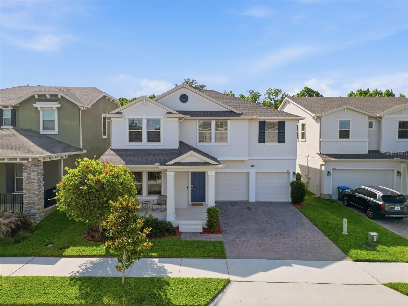 1513 GRACEFUL DOE LOOP
