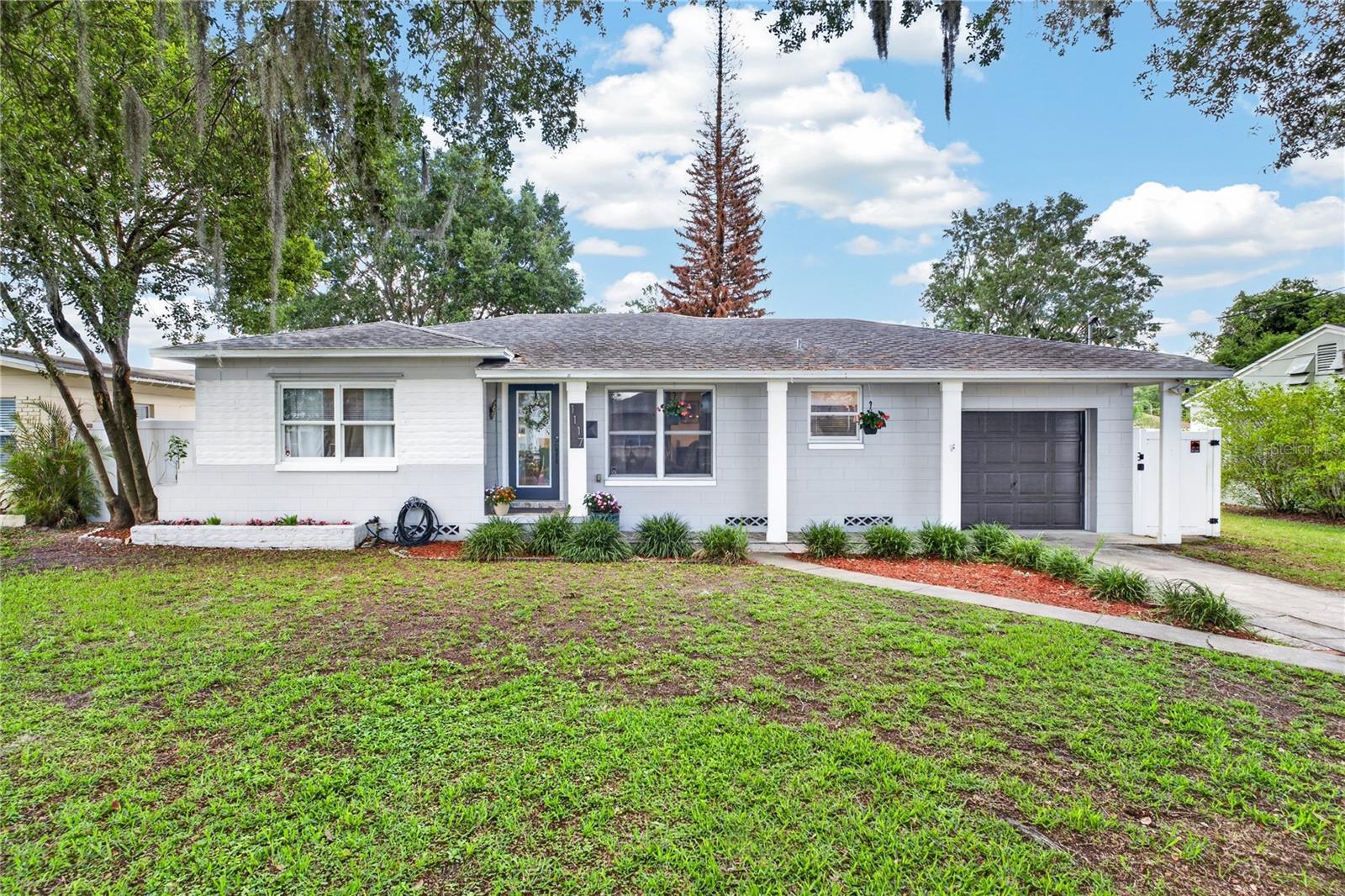 1117 EDWARDS LANE