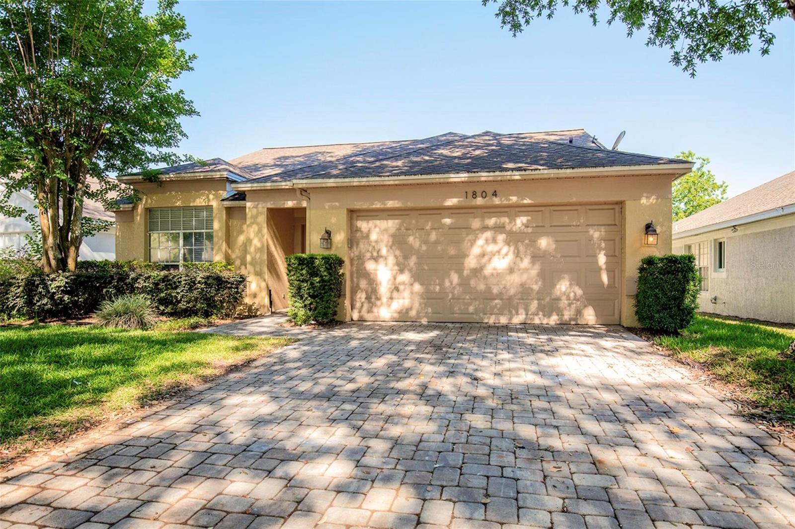 1804 WESTPOINTE CIRCLE