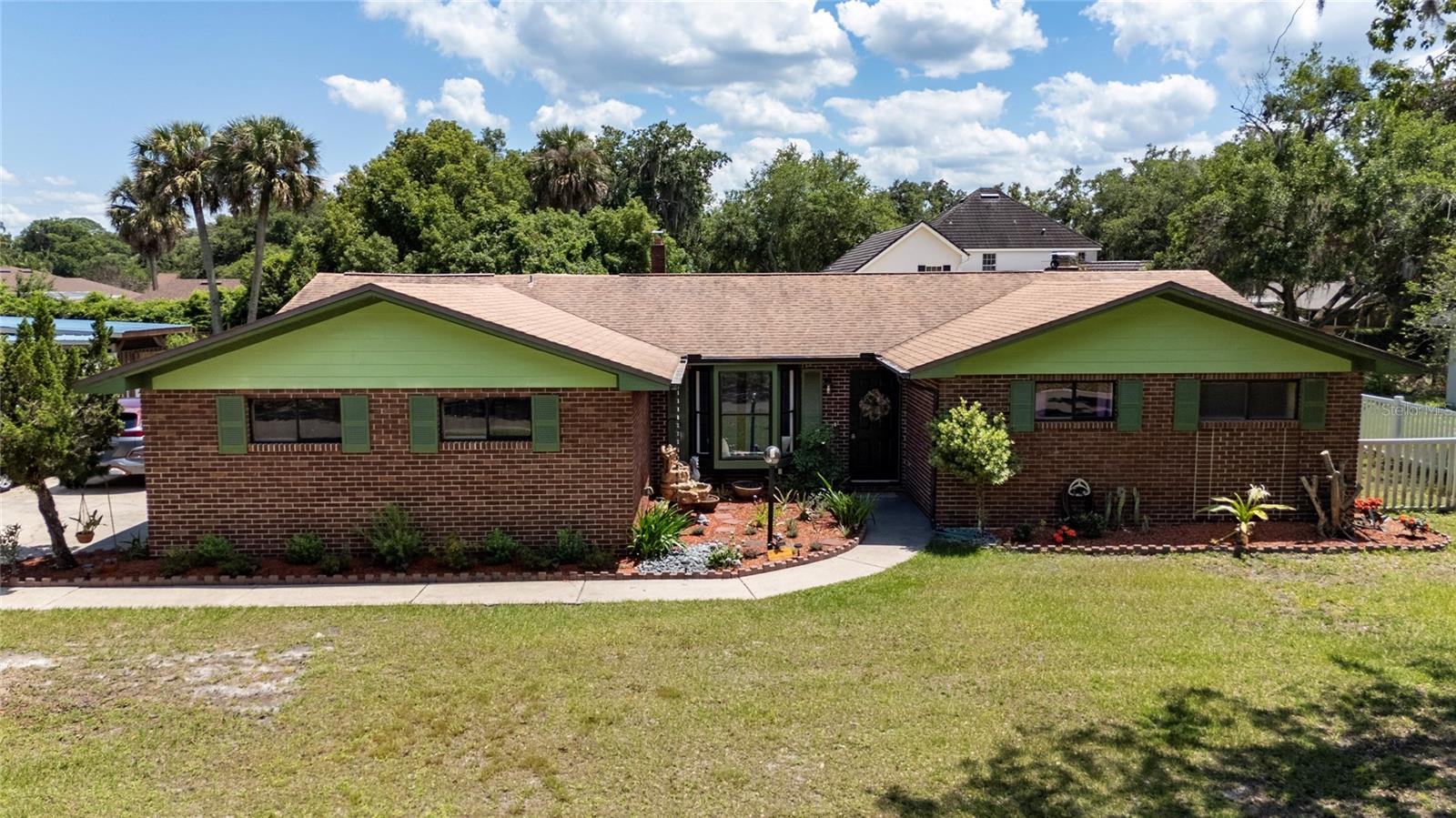 1550 REGAL OAK DRIVE