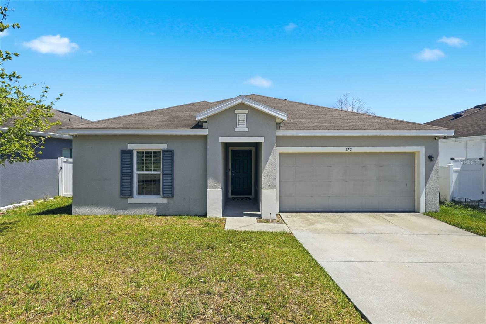 Listing photo 2 for 172 Tanager St
