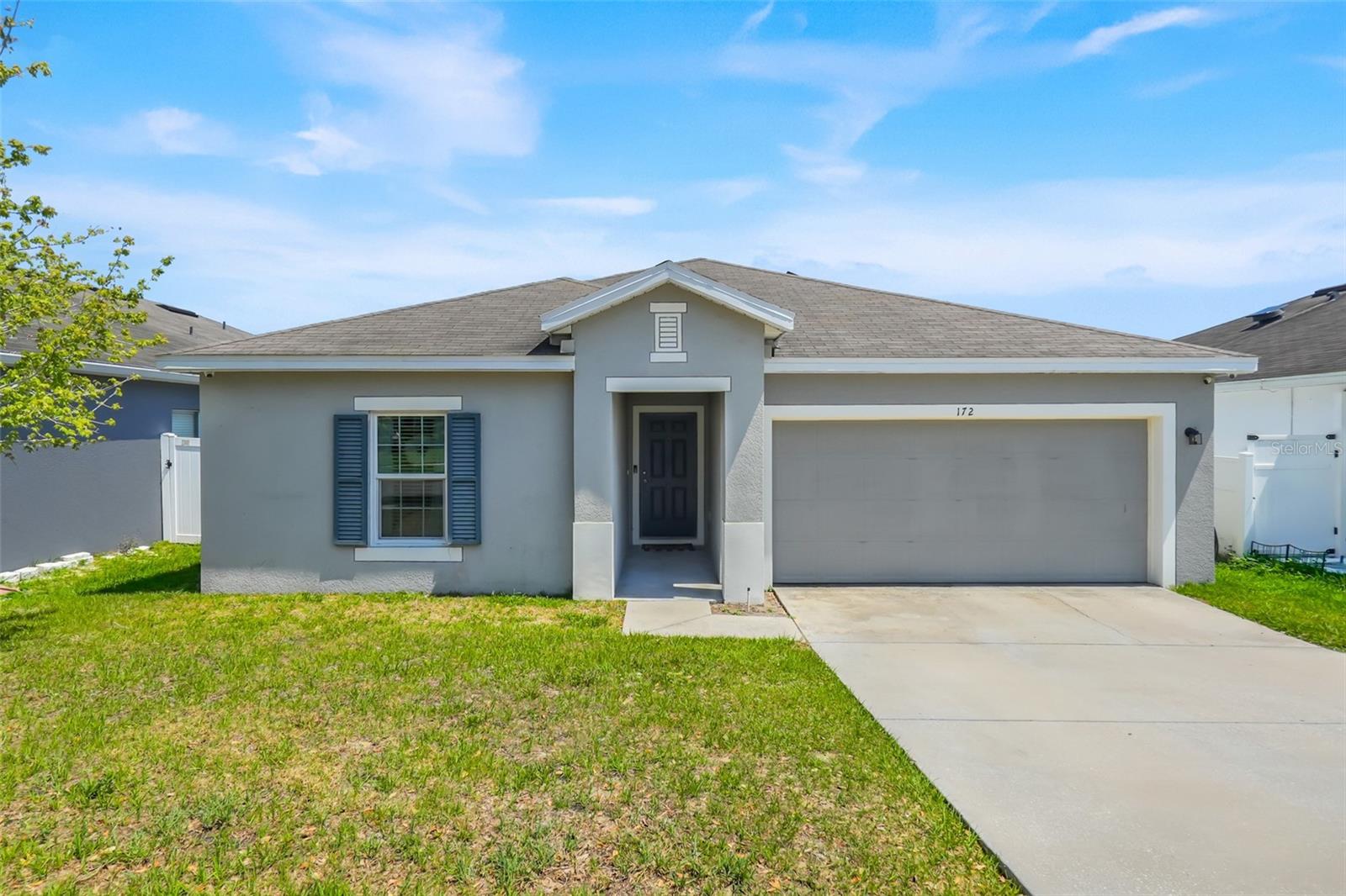 Listing photo 1 for 172 Tanager St
