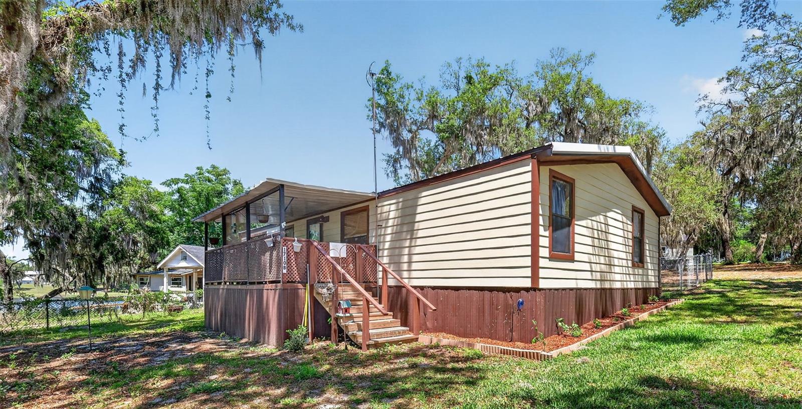 Listing photo 1 for 1710 Indian Trl #b