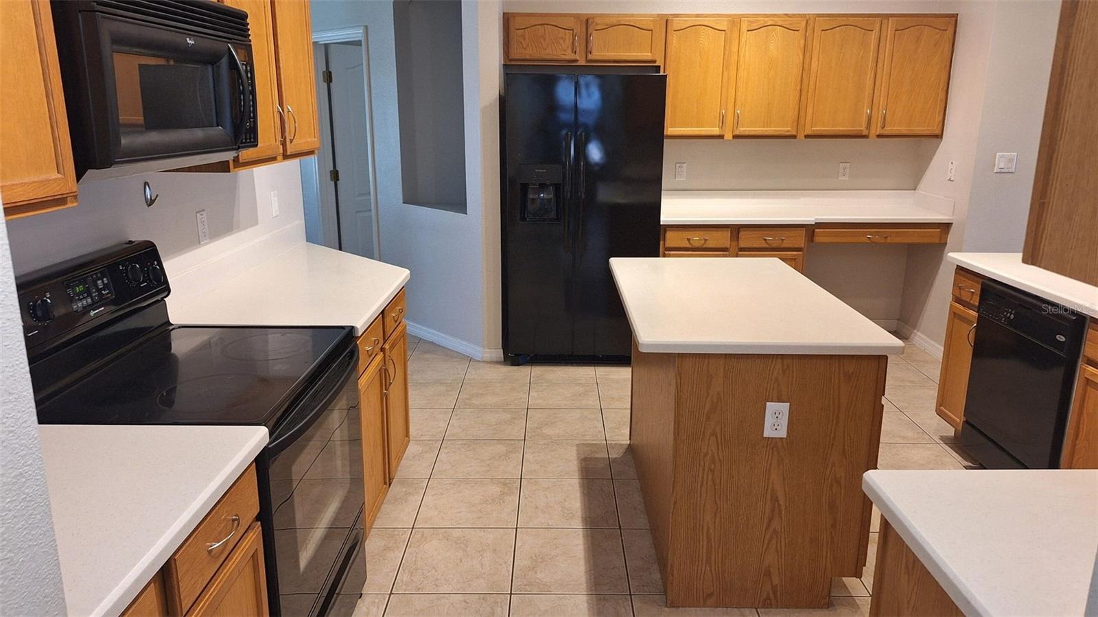 Listing photo 3 for 1803 Lake Villa Dr