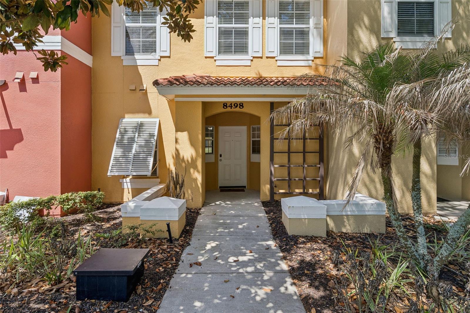8498 CRYSTAL COVE LOOP
