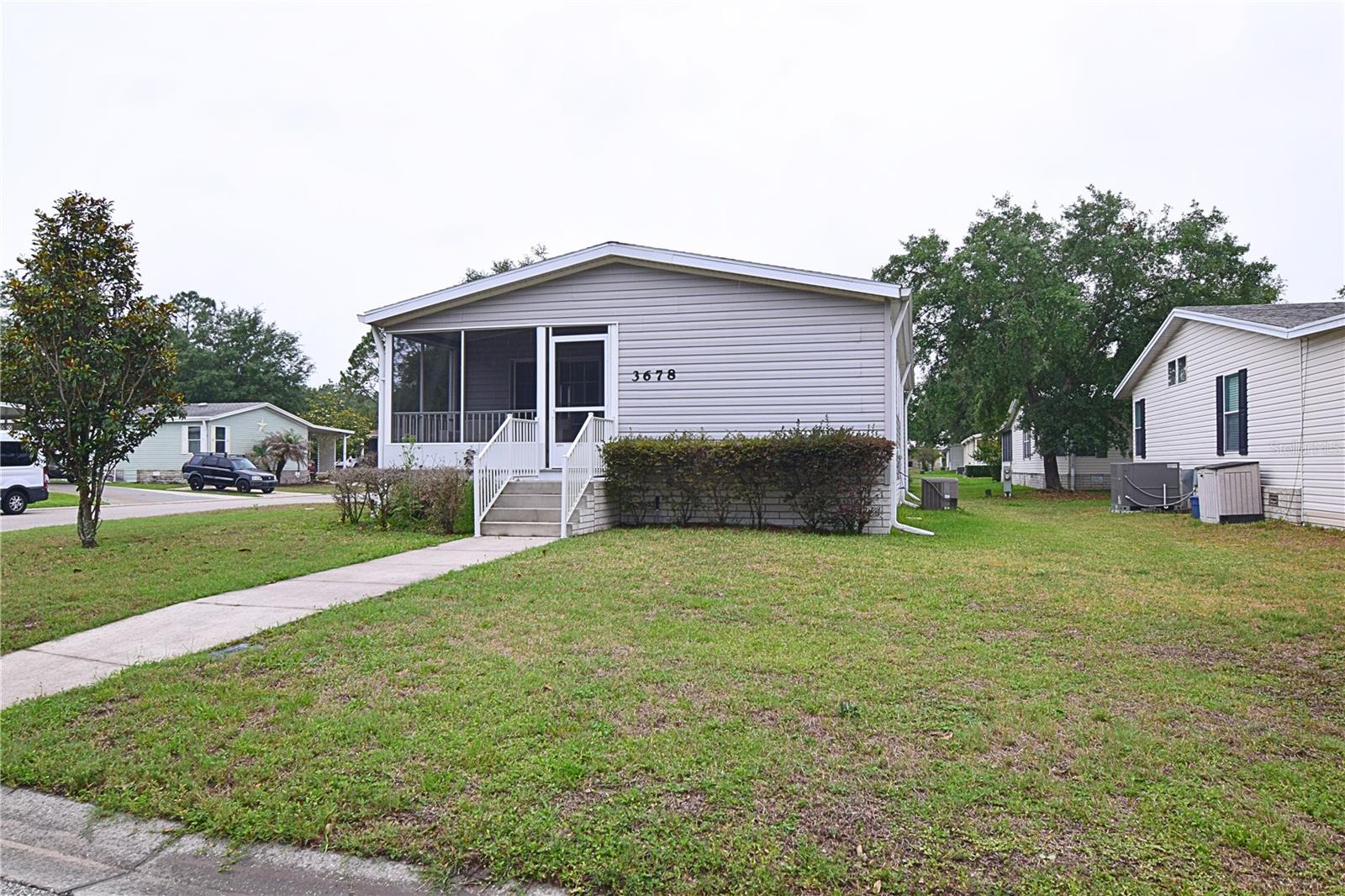3678 COCONUT PALM CIRCLE