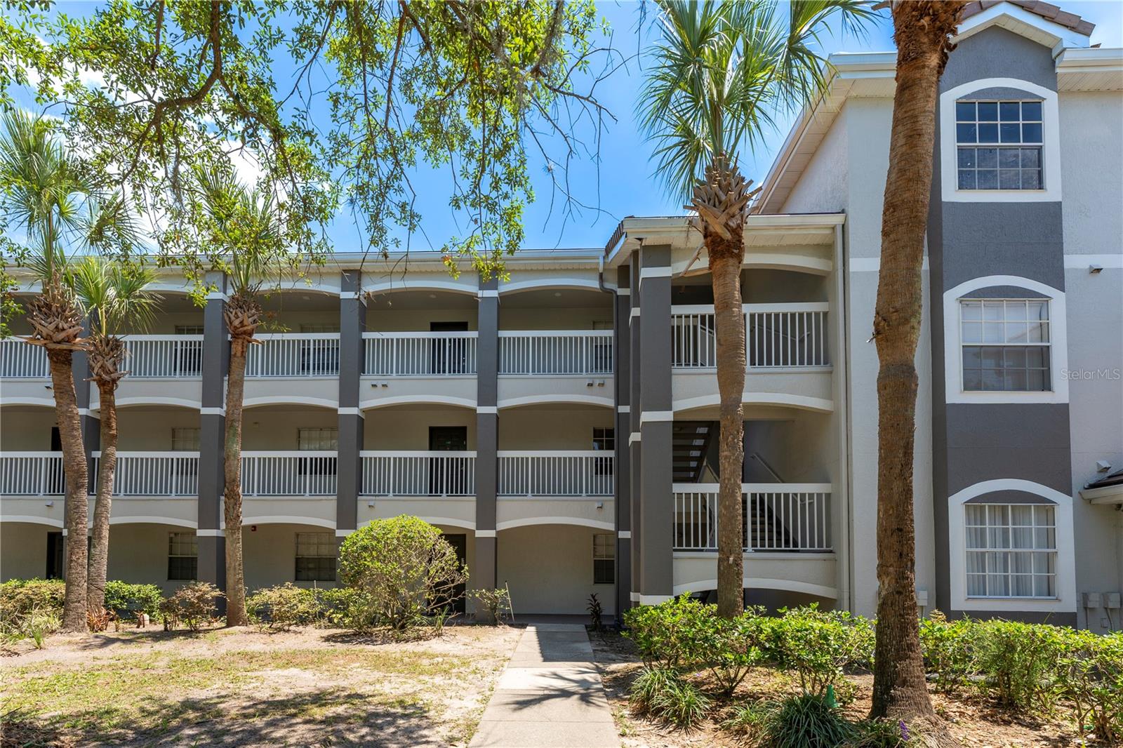 14013 FAIRWAY ISLAND DRIVE Unit 426