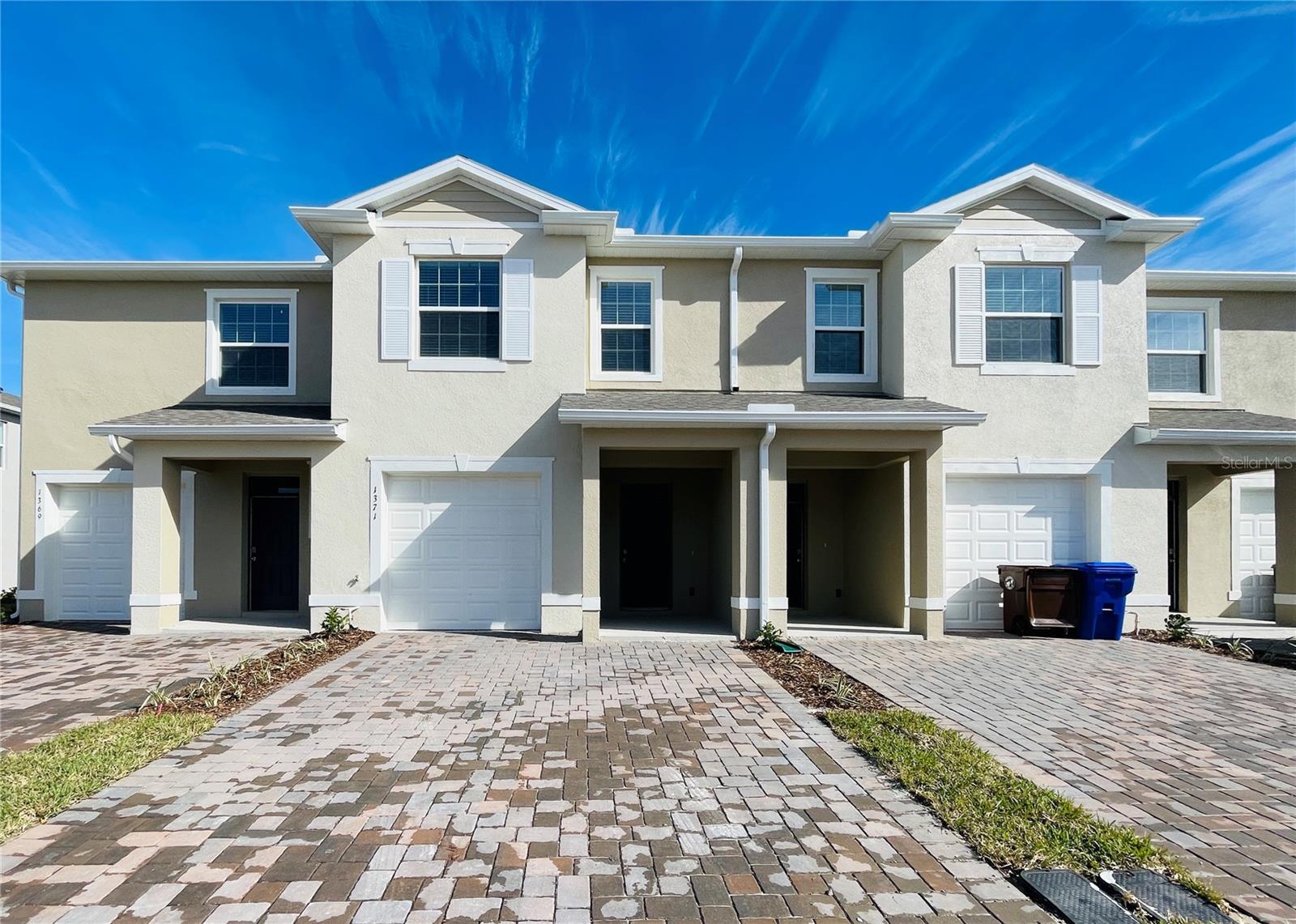 1371 ISLETA LOOP