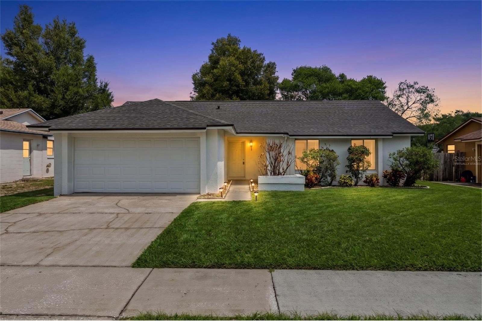4711 WHITE WILLOW LANE