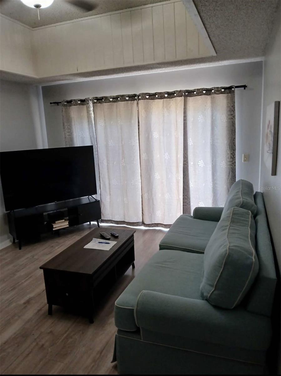 Listing photo 3 for 6118 Topher Trl #6118