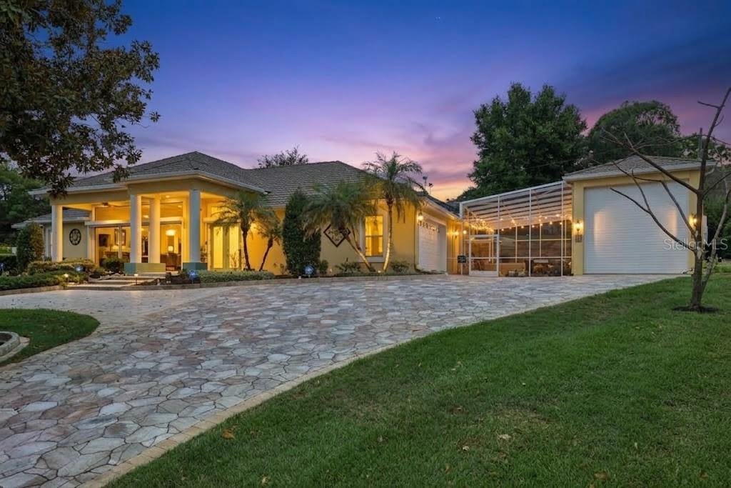 Listing photo for 12128 Lakeshore Dr
