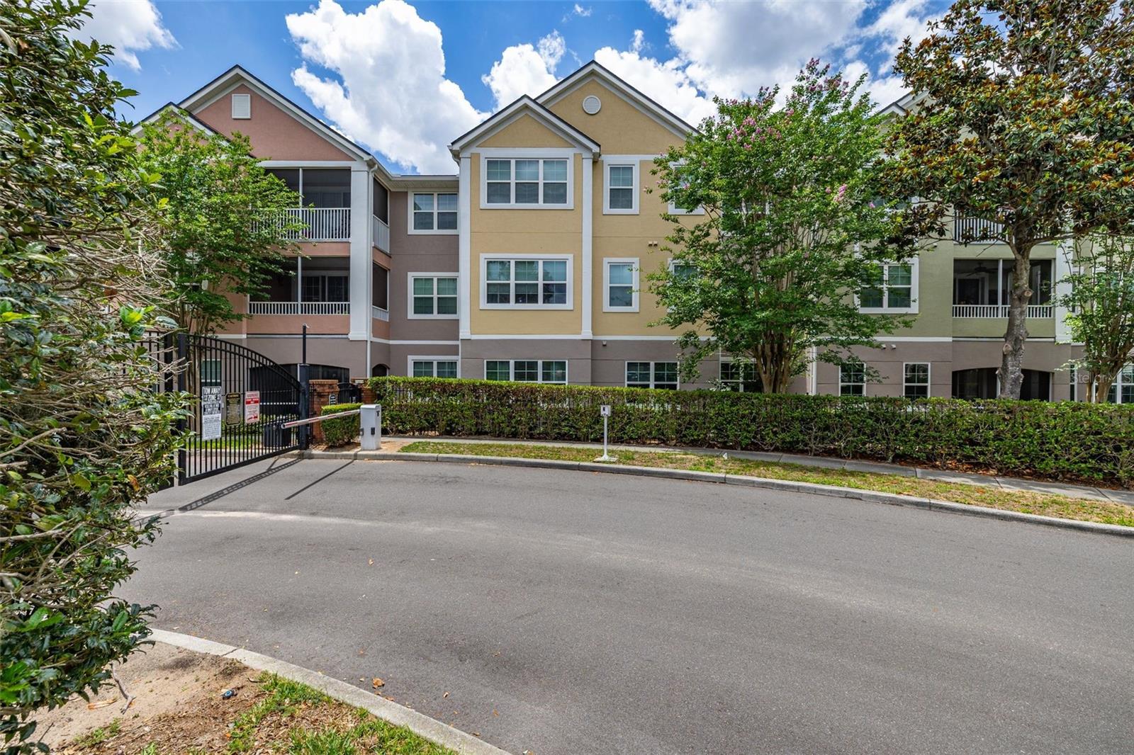 3315 PARKCHESTER SQUARE BOULEVARD Unit 304
