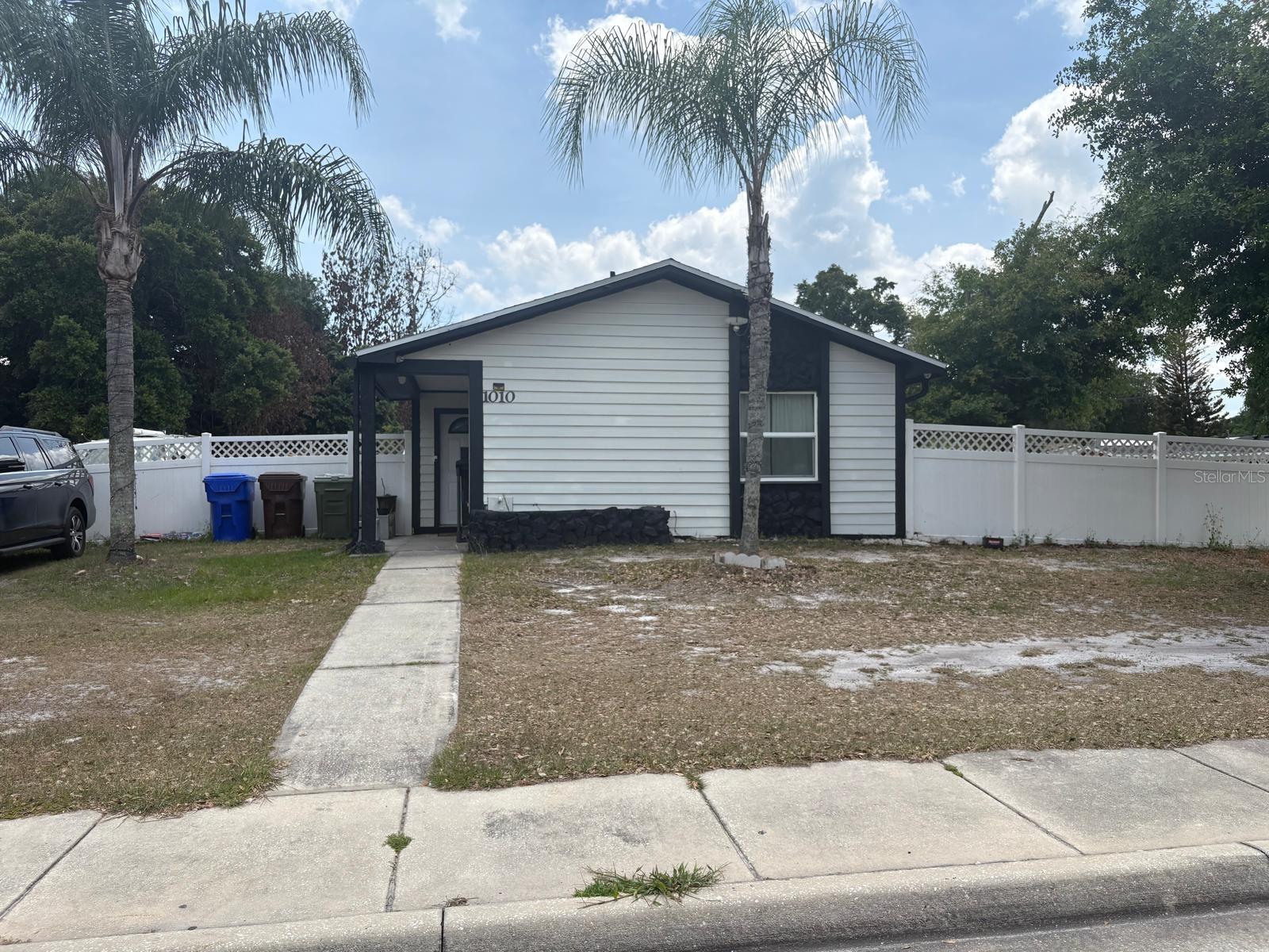 1010 VAN LIEU STREET