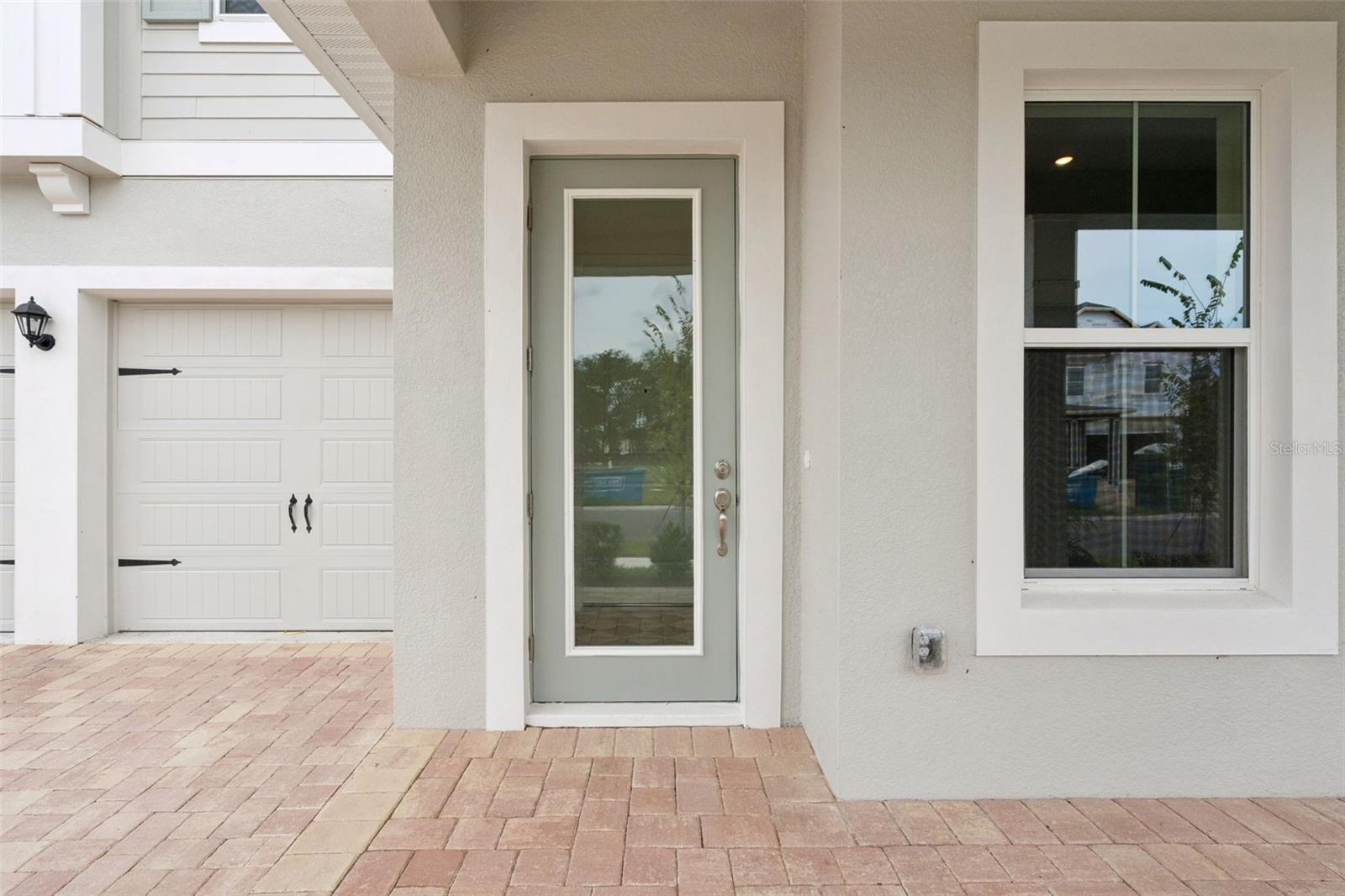 Listing photo 3 for 17422 Honeybell Tangelo Ct